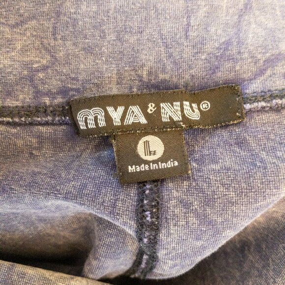 Mya & Nu Navy Blue Bike Shorts – Wrinkle Print, Side Pockets, Size M - Picture 4 of 4